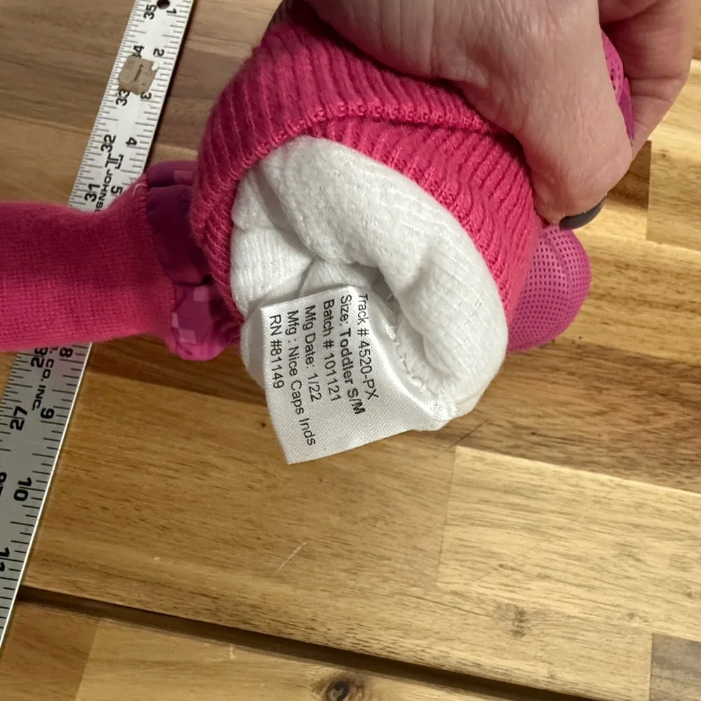 Pixelated‎ Pink Kids Mittens